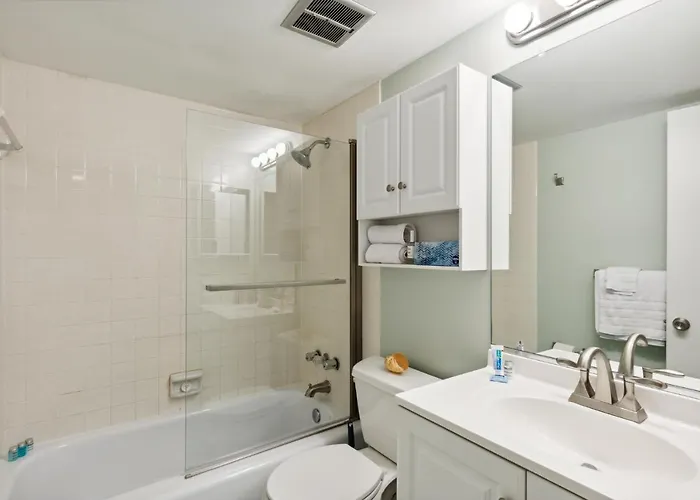 Apartamento Fun & Comfy Beachside Getaway ~ King Bed ~ Balcony Ocean City